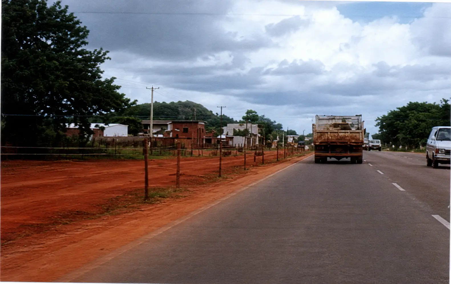 Multiple vehicles on road, overtaking situation